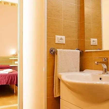 Palazzo Paladini לינה וארוחת בוקר 3*